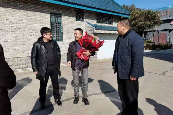 喜迎新春，南莫鎮(zhèn)領(lǐng)導(dǎo)到我公司慰問走訪